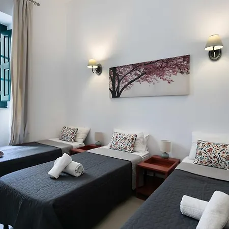 Unique Four Bedroom Townhouse One Minute Away From The Seafront Ferienhaus Sliema
