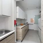 Unique Four Bedroom Townhouse One Minute Away From The Seafront Hébergement de vacances